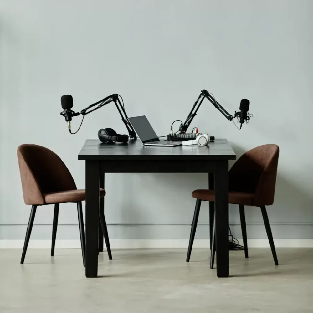 Podcast studio acoustics in Pakistan